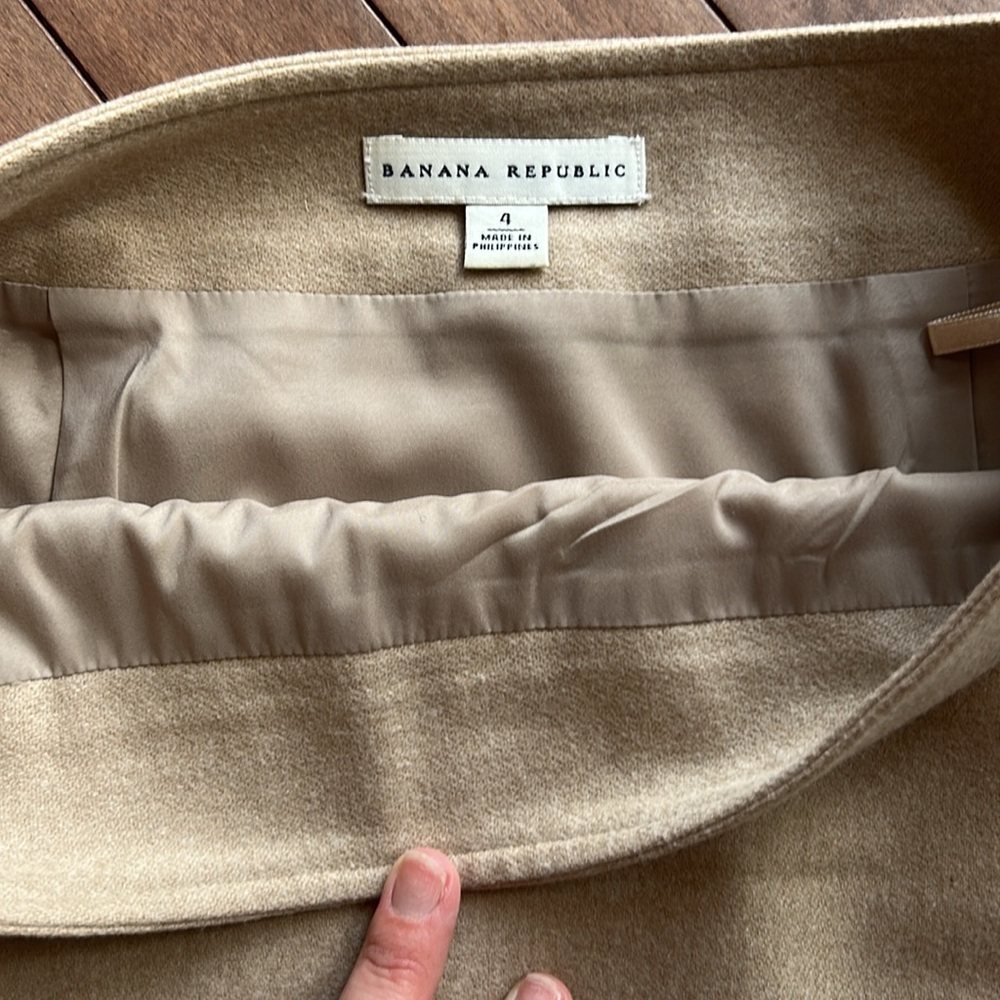 Banana Republic Women's Khaki Wool Mini Skirt Size 4 - Picture 5 of 6